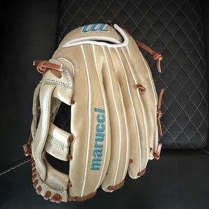 Marucci Cream and Brown Kids Baseball Glove